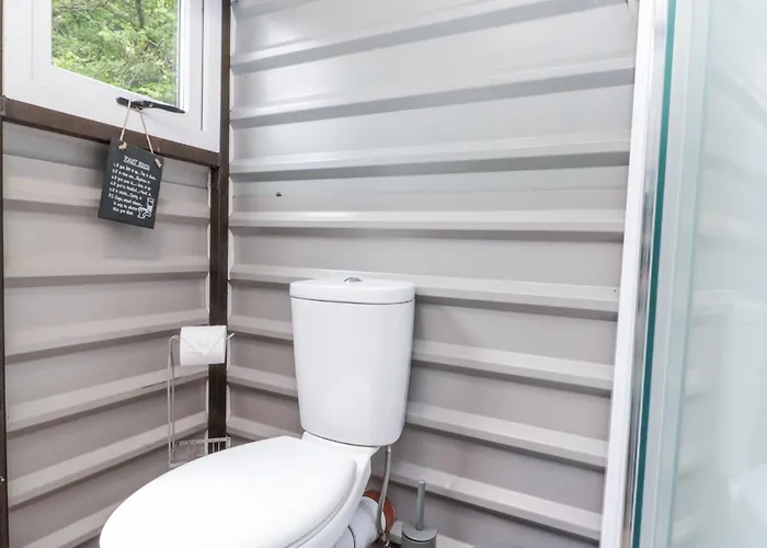 Shepherd's Hut 펜션 스카버러